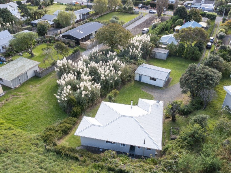58 Te Moana Road, Waikanae Beach, Waikanae - Carousel 2