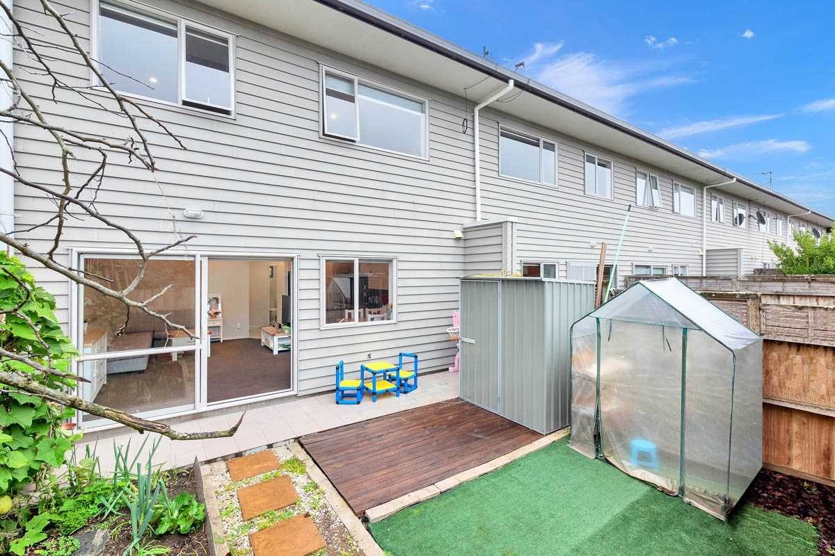 10/45A Swanson Road, Henderson, Auckland - Carousel 18
