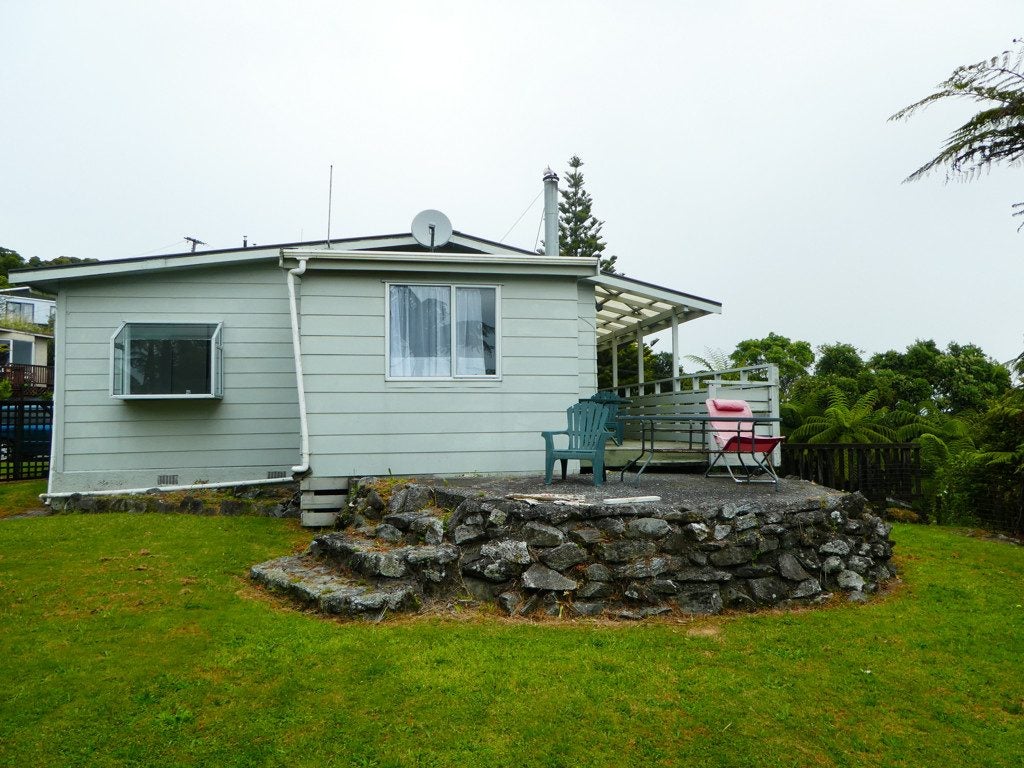 7A Fernhill Place, Karoro, Greymouth - Carousel 1