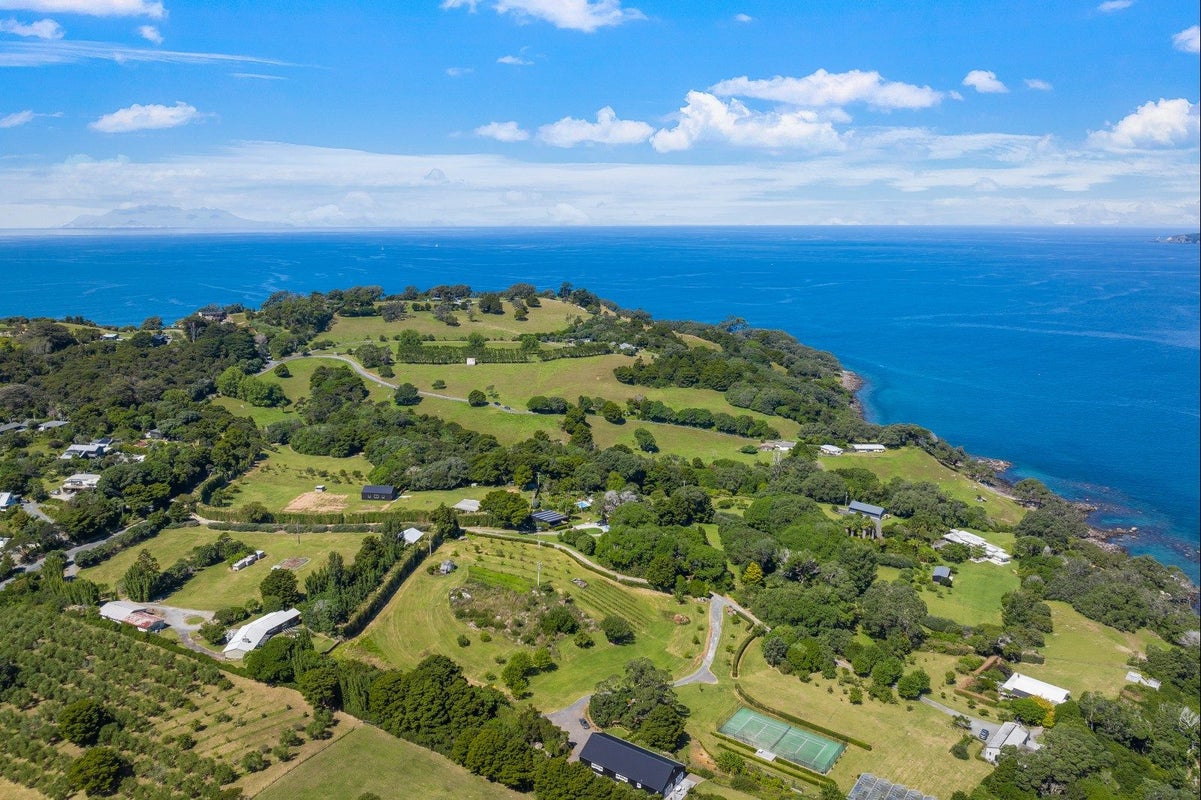 14A Tatham Road, Ti Point, Leigh - Carousel 31