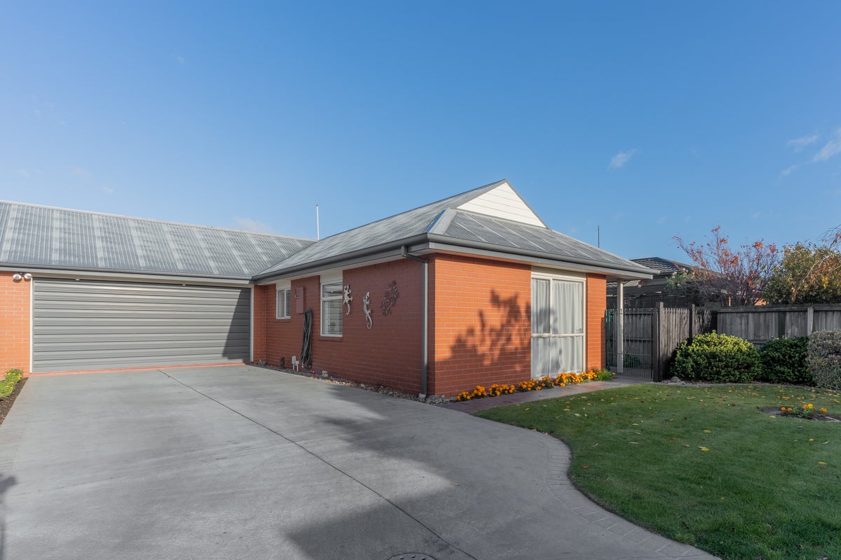 35A Cardigan Bay Place, Addington, Christchurch - Carousel 15