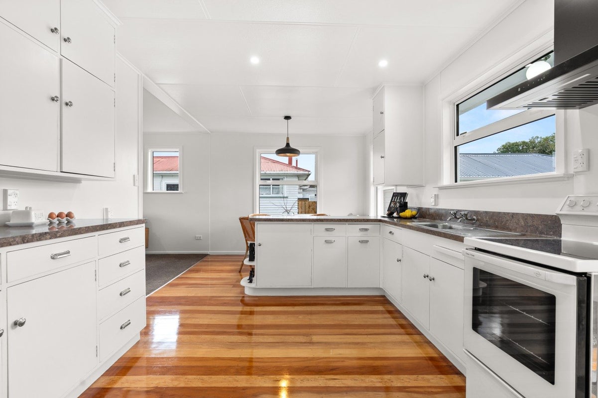 8 Rugby Street, Masterton, Masterton, Wellington - Carousel 2