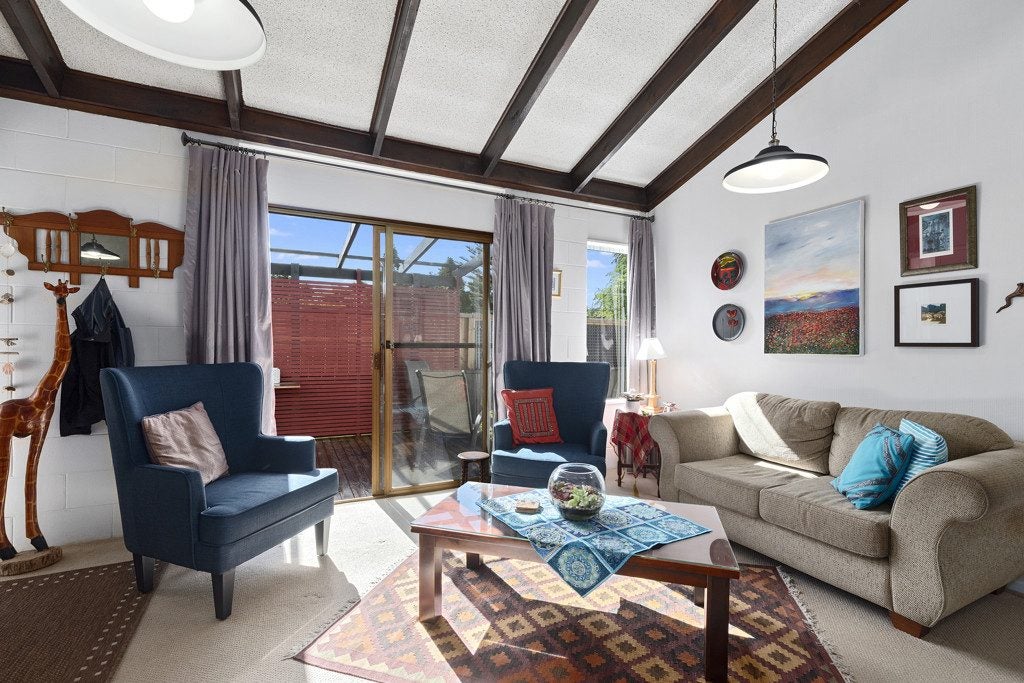 1/6 Bronwyn Place, Torbay, Auckland - Carousel 2