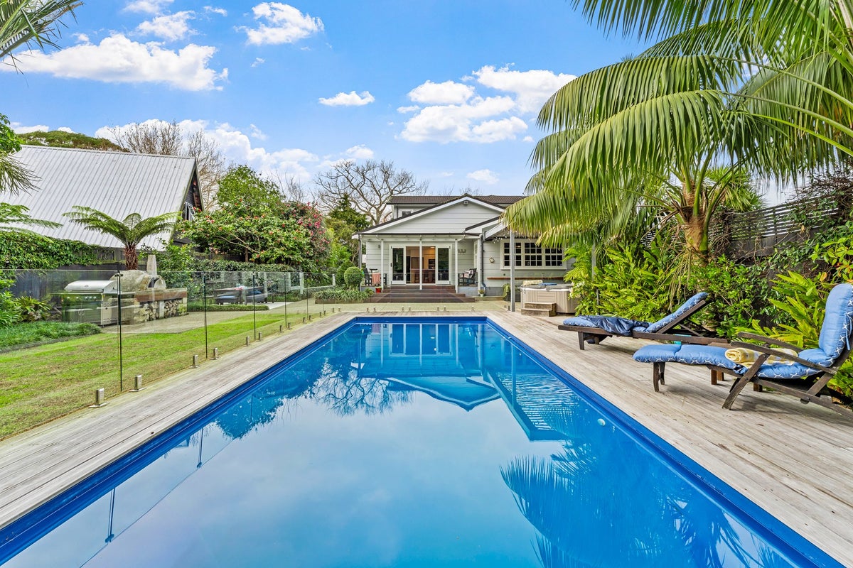 36 Glengarry Avenue, Manly, Whangaparaoa - Carousel 1