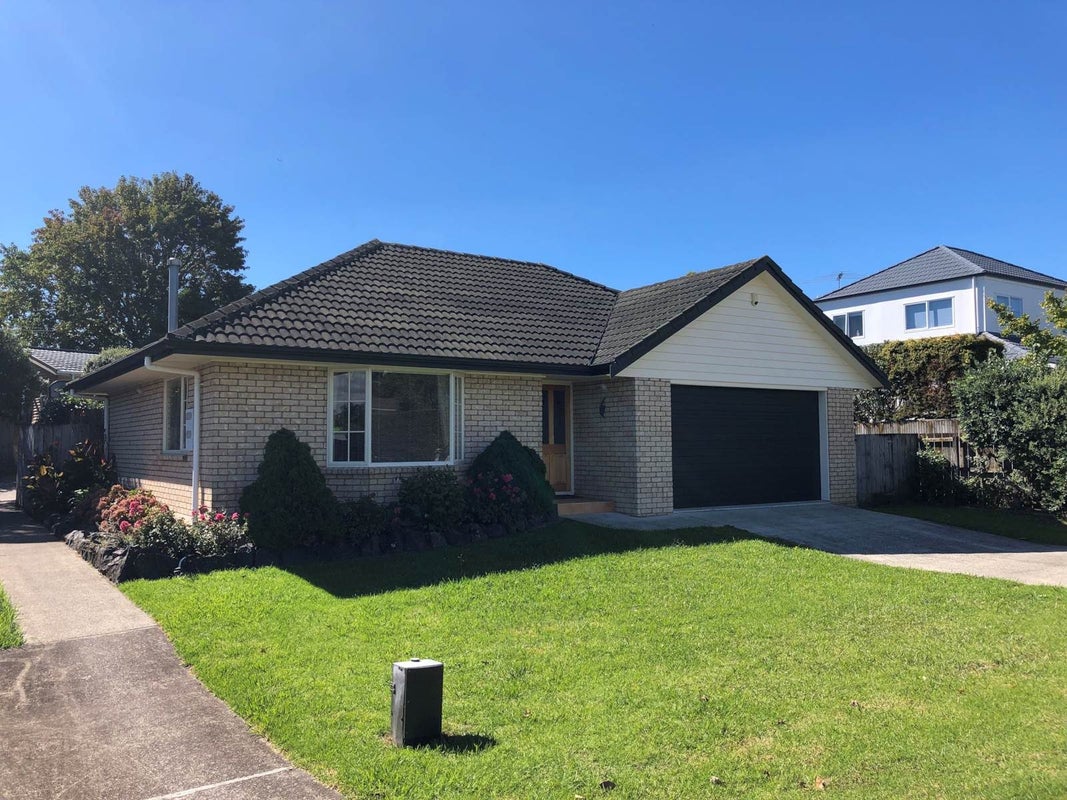 63 Gibraltar Street, Howick, Auckland - Carousel 2