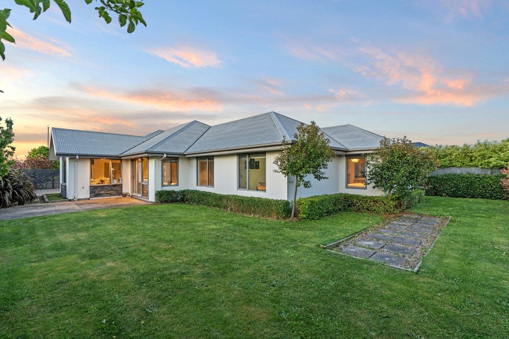 42 The Runway, Wigram, Christchurch - Carousel 1