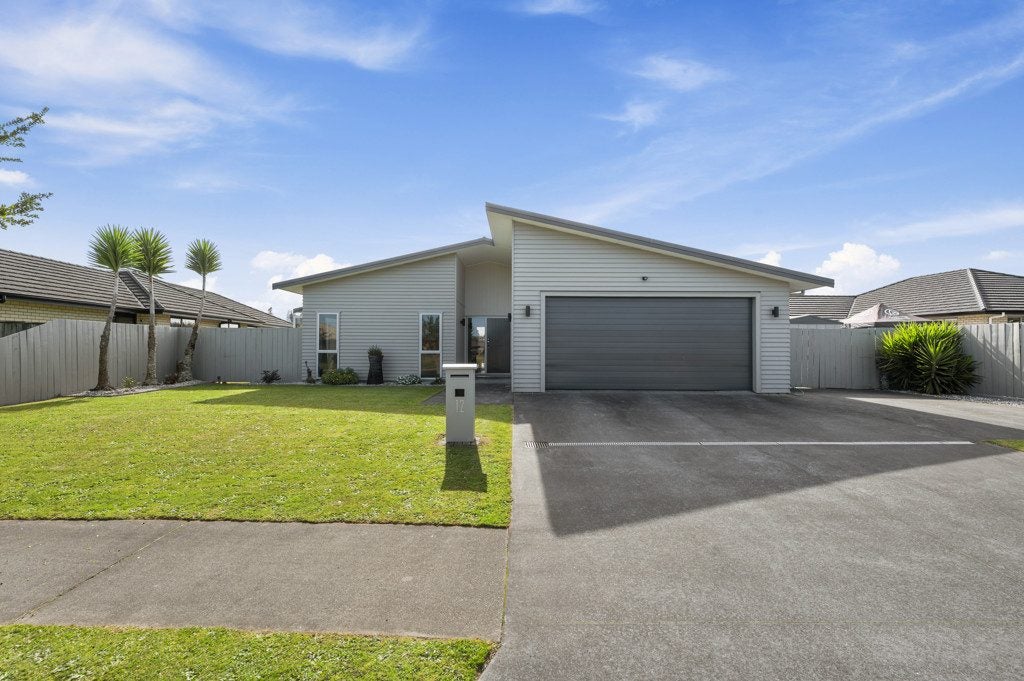 12 Twain Crescent, Owhata, Rotorua - Carousel 1
