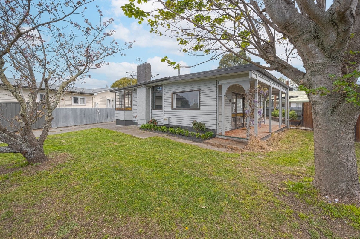 60 Downing Avenue, Pirimai, Napier - Carousel 1