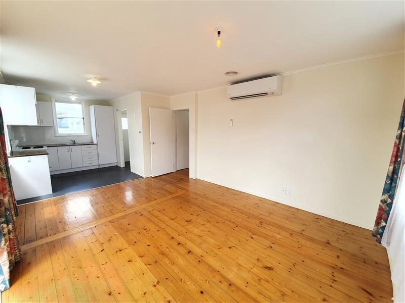 11A Forth Terrace, Roslyn, Palmerston North - Carousel 2