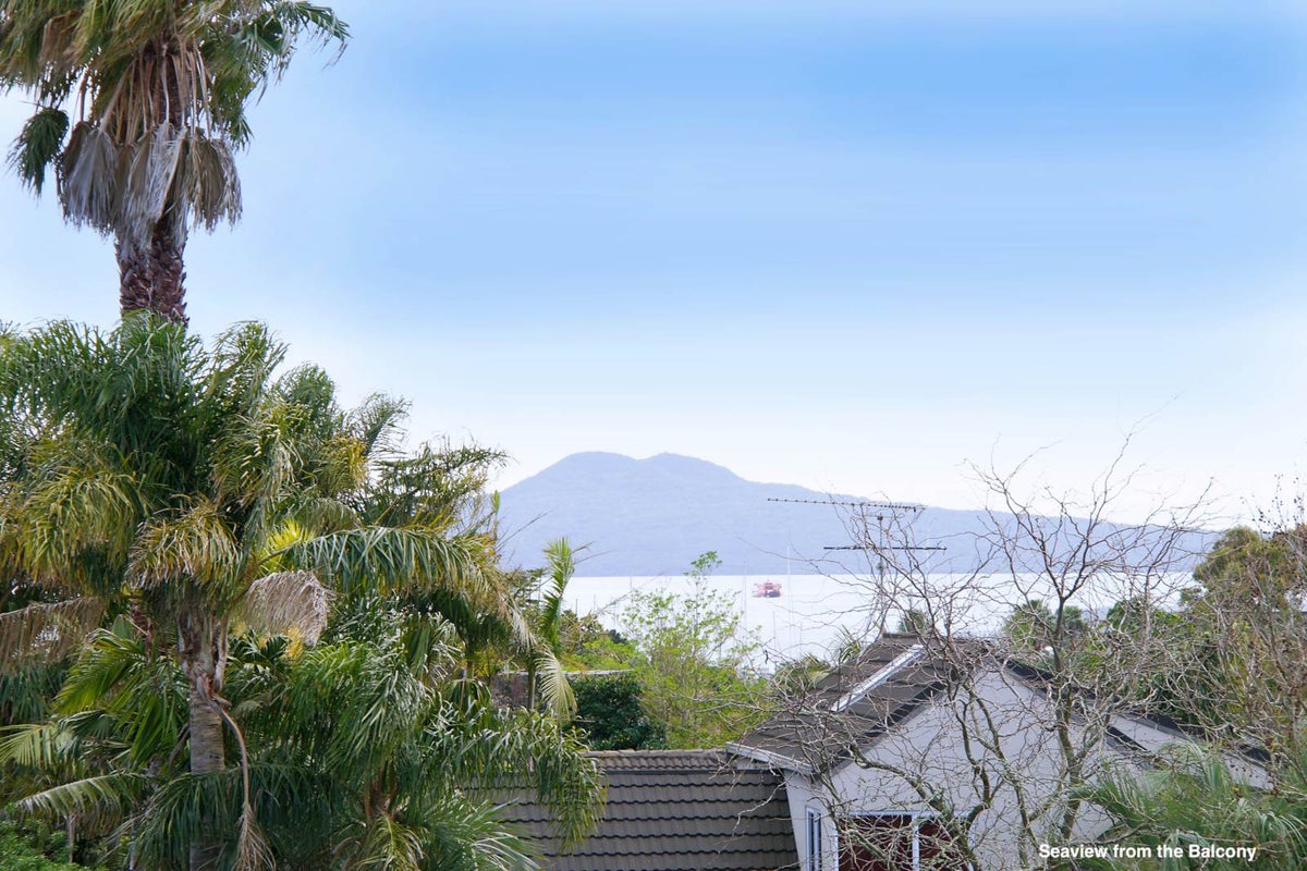 2/40 Mark Edward Drive, Half Moon Bay, Auckland - Carousel 1