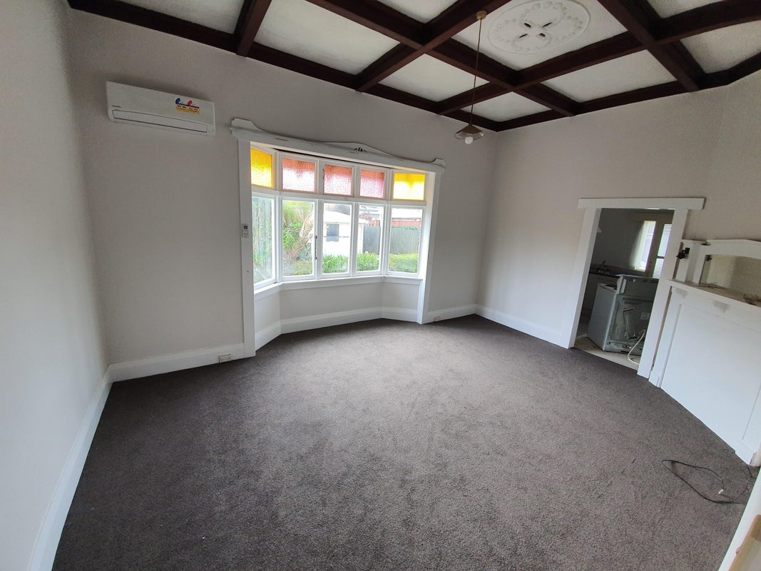 2/2 Mars Avenue, Sandringham, Auckland - Carousel 1