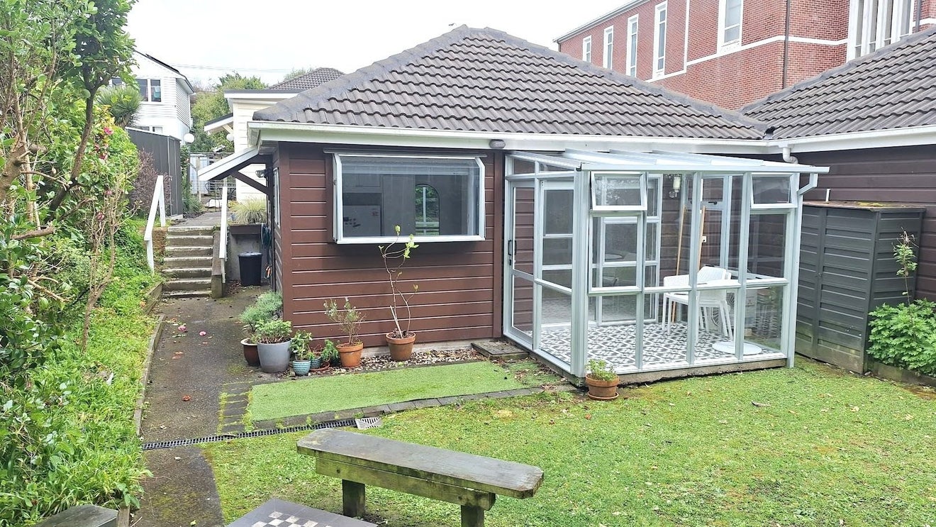 4/35 Ganges Road, Khandallah, Wellington - Carousel 1