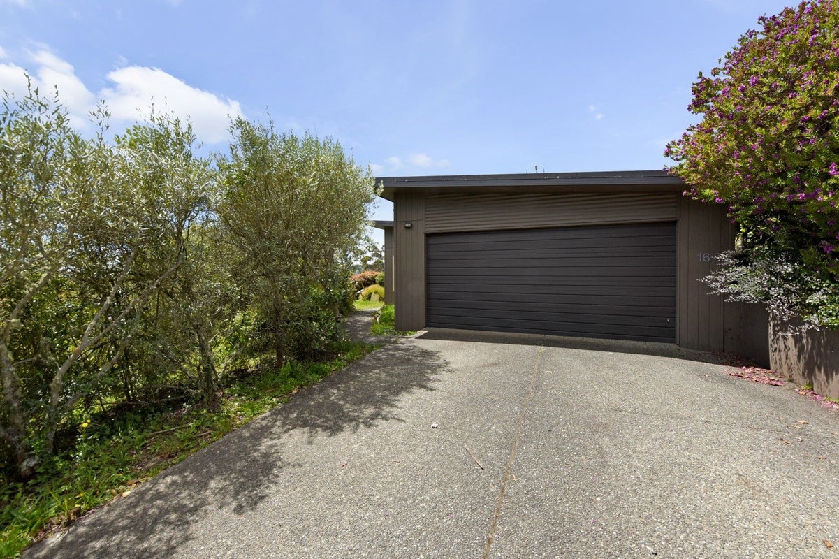 16 Laval Heights, Washington Valley, Nelson - Carousel 26