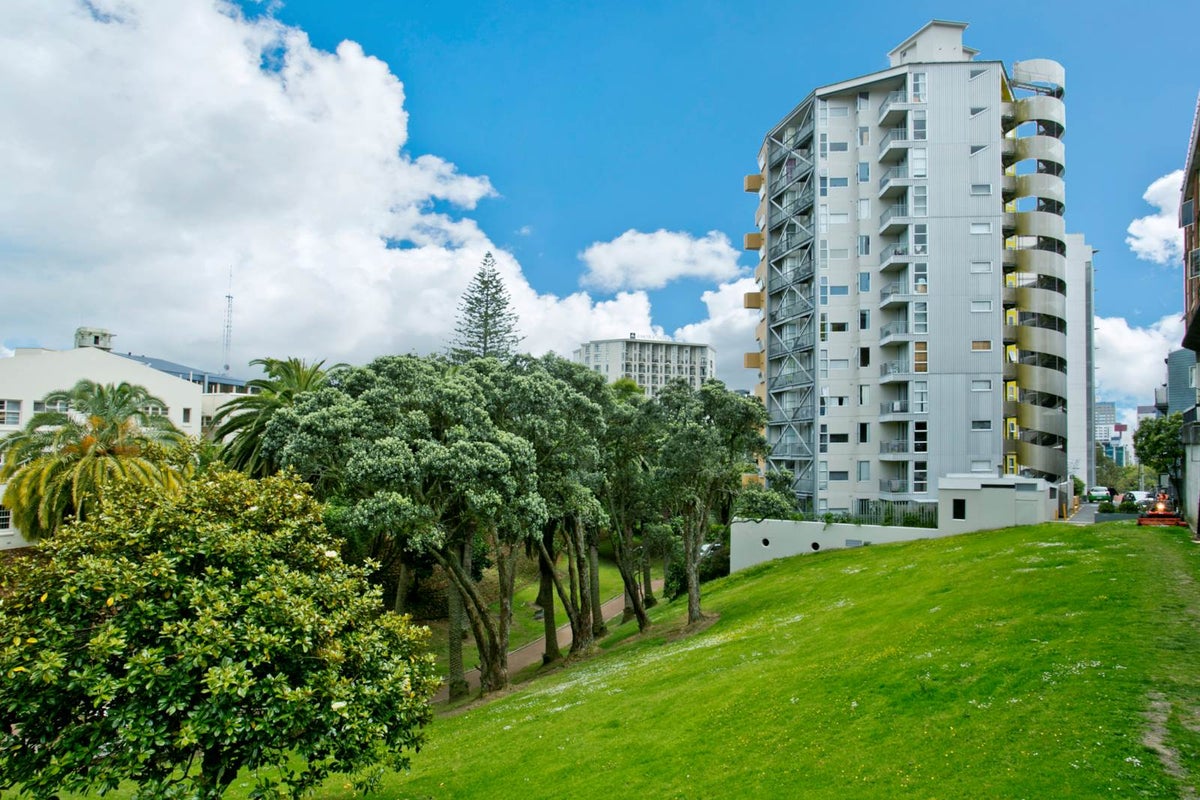 1E/8 Scotia Place, Auckland Central, Auckland - Carousel 2