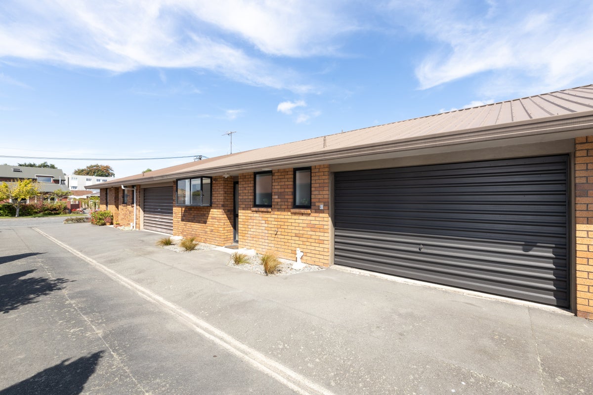 2/19 Wyndham Street, Papanui, Christchurch - Carousel 18