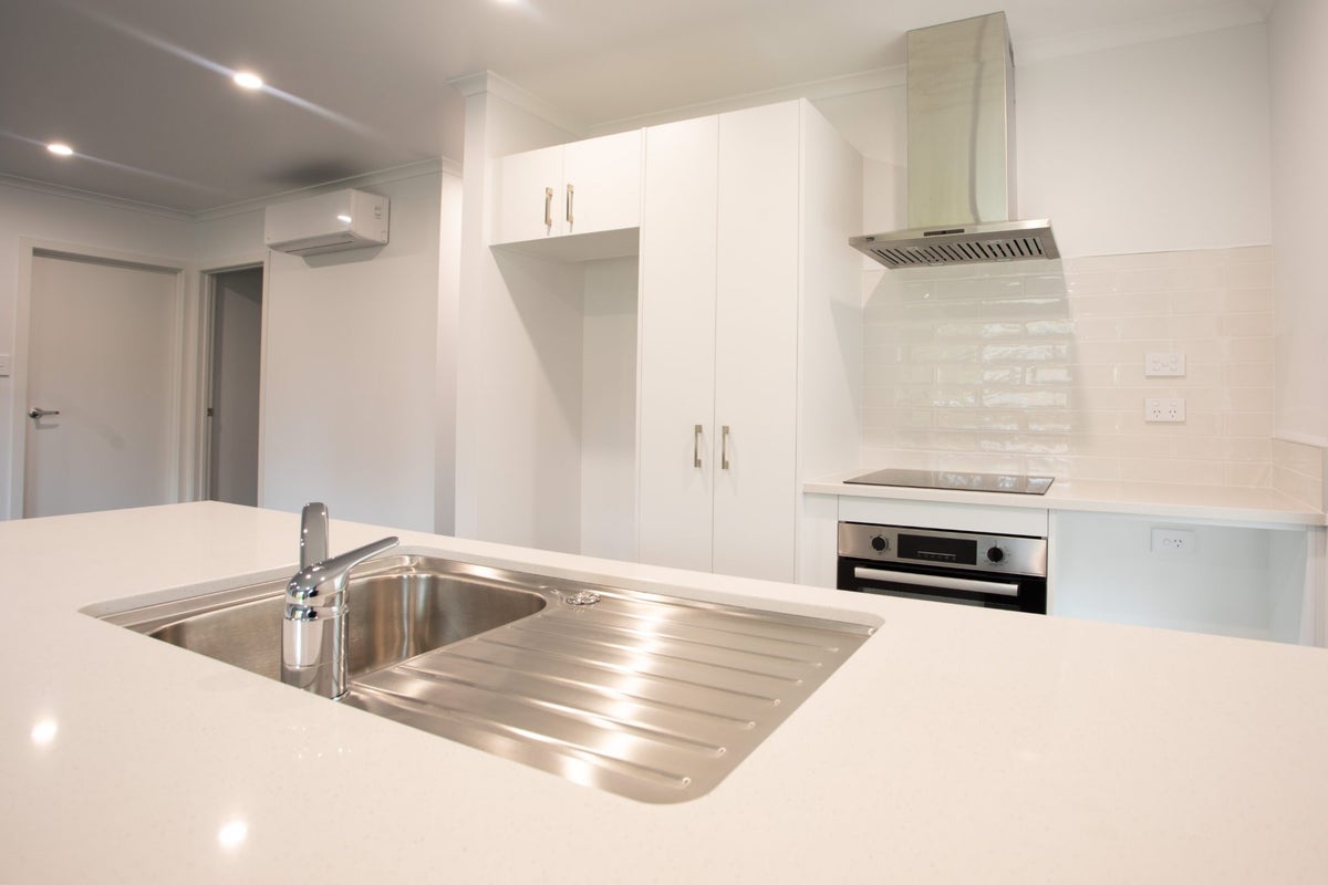 2/35 Flynn Road, Hillcrest, Hamilton - Carousel 2
