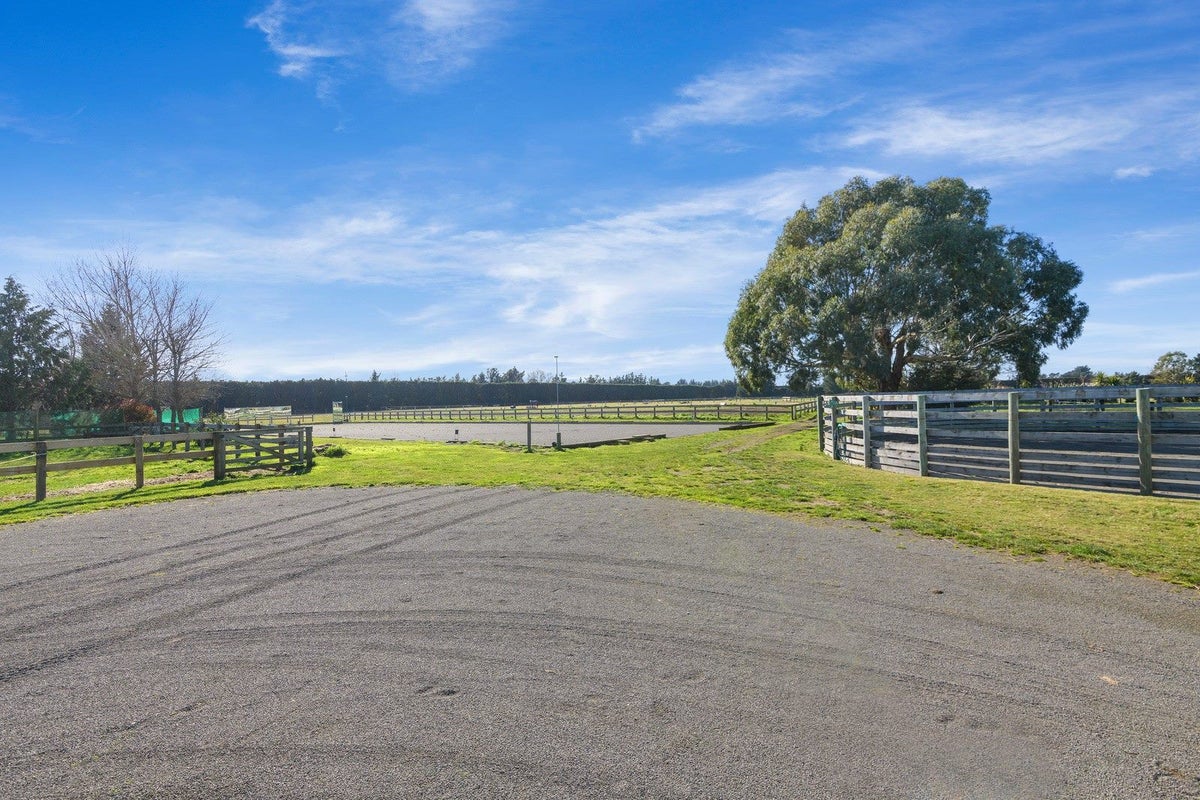 679 Newtons Road, Christchurch - Carousel 20