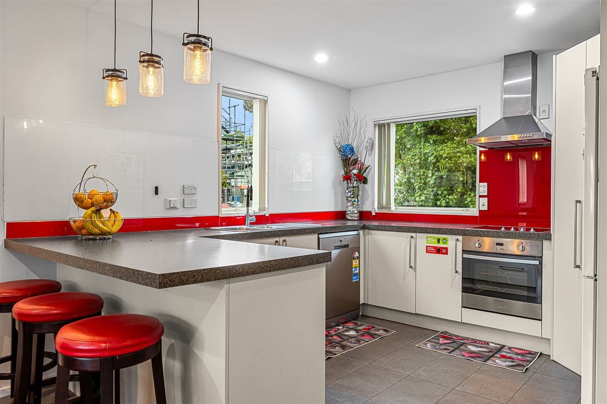 1/59 Olliviers Road, Phillipstown, Christchurch - Carousel 2