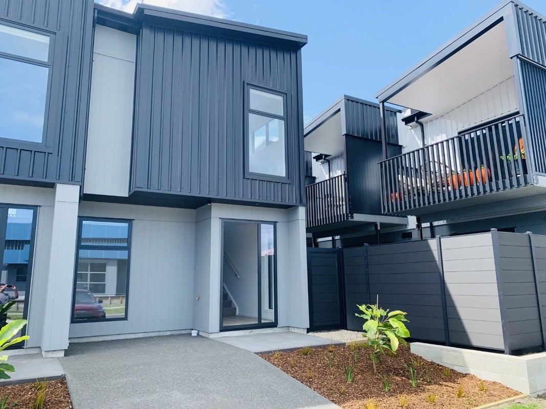 20 Constellation Way, Papamoa Beach, Papamoa - Carousel 1