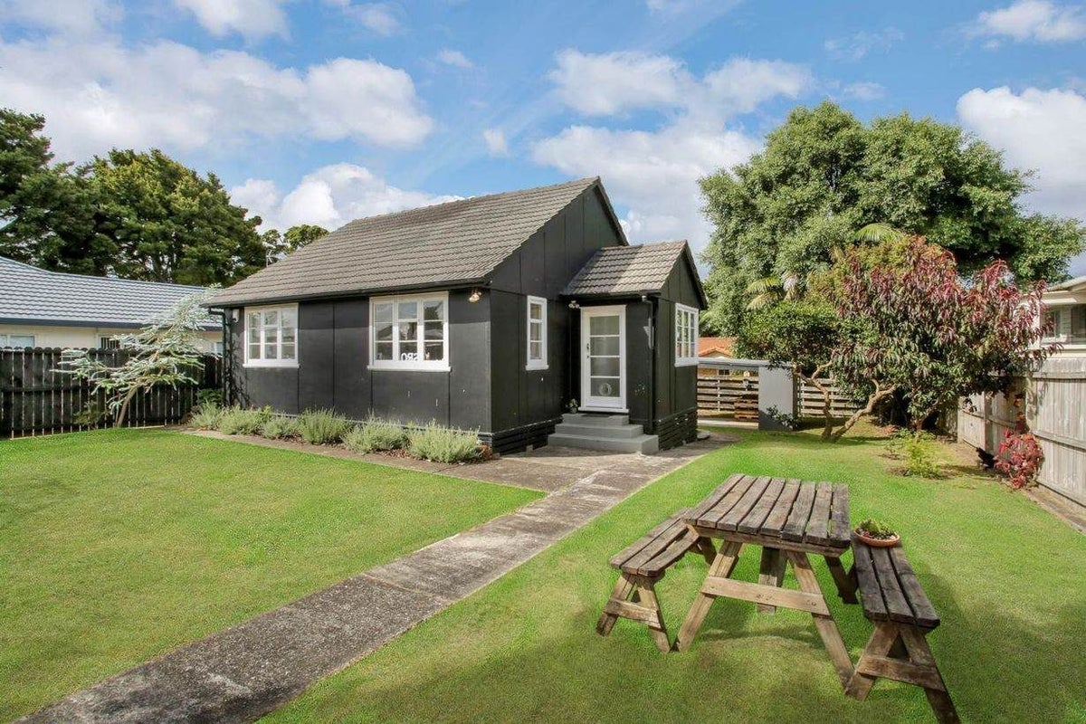 43 Takanini Road, Takanini, Auckland - Carousel 1
