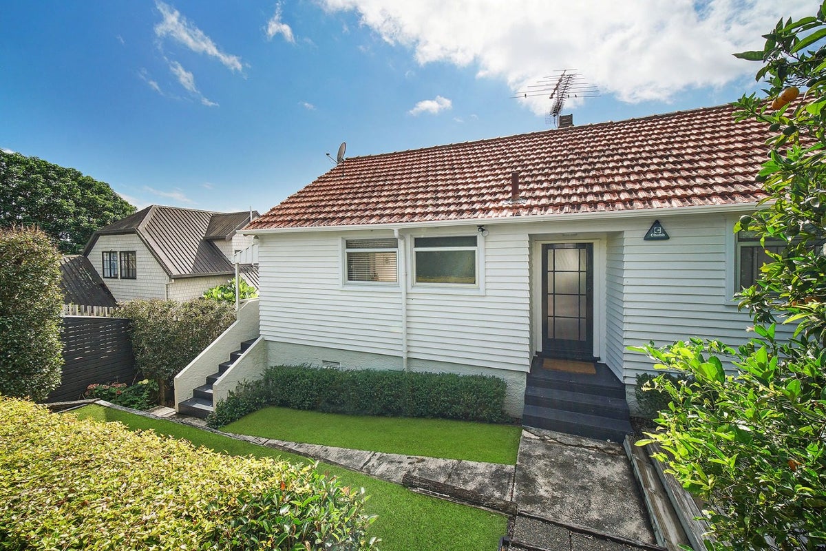 41 Kurahaupo Street, Orakei, Auckland - Carousel 1