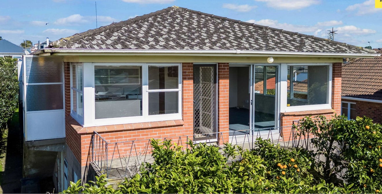 1/12 Eden View Road, Sandringham, Auckland - Carousel 1