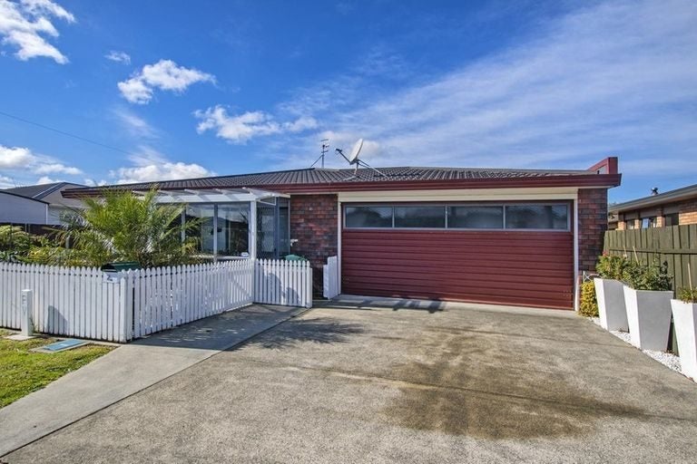 2A King ST, Kensington, Whangarei  - Carousel 1