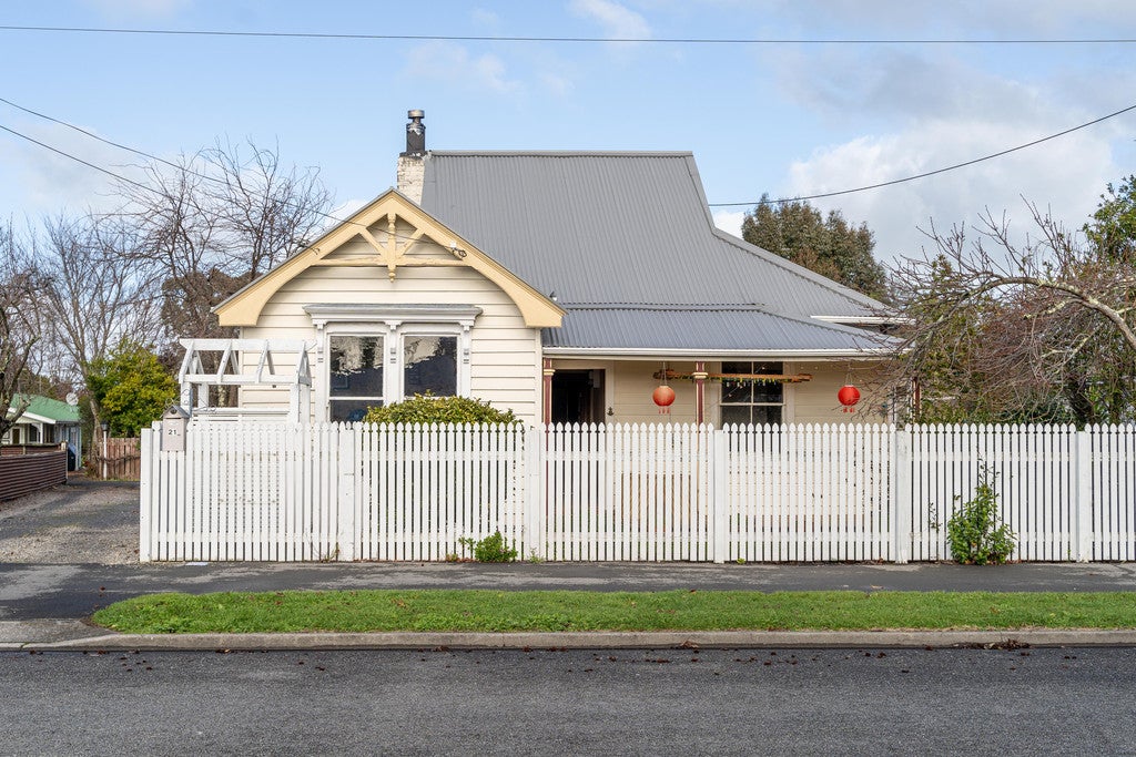21 Michael Street, Kuripuni, Masterton - Carousel 1