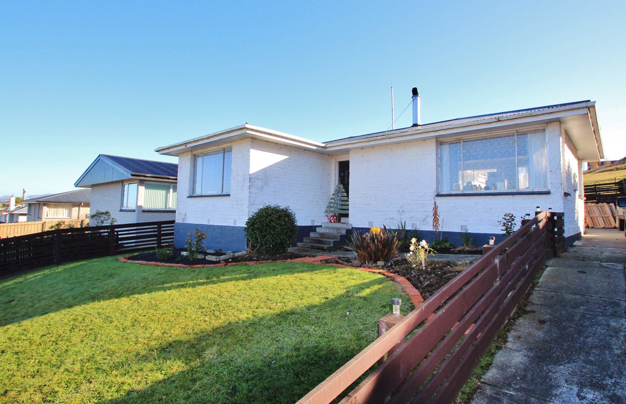 73 Walker Crescent, East Gore, Gore - Carousel 1