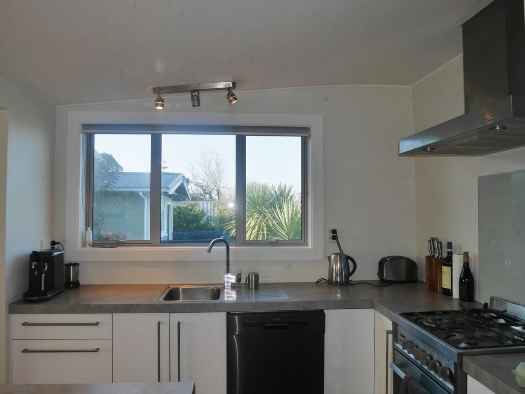 14 Pacific Road, North New Brighton, Christchurch - Carousel 2