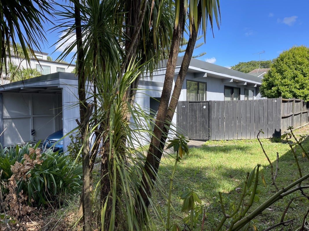 1/29 Camelot Place, Glenfield, Auckland - Carousel 12