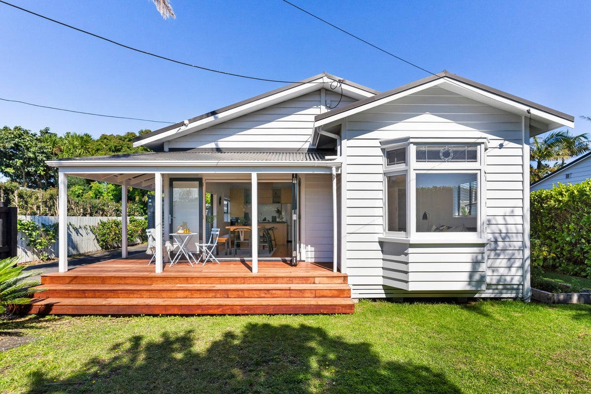34 Alford Street, Waterview, Auckland - Carousel 1