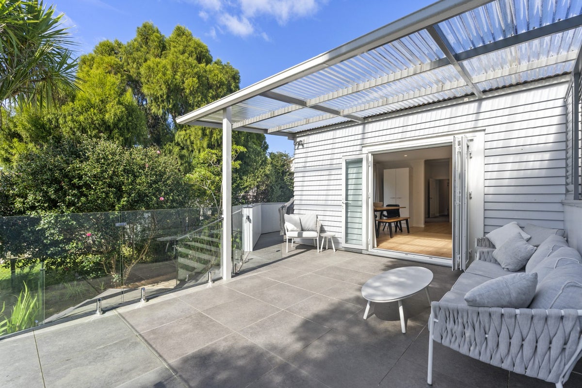 41 Formby Avenue, Point Chevalier, Auckland - Carousel 2