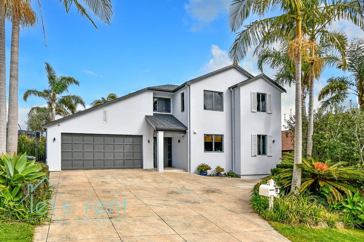62 Mt Lebanon Crescent, The Gardens, Auckland - Carousel 1