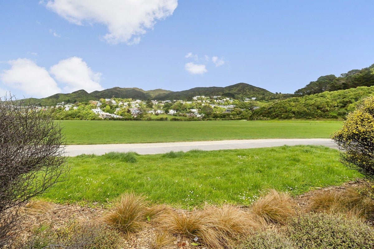 19 Hildreth Street, Karori, Wellington - Carousel 12