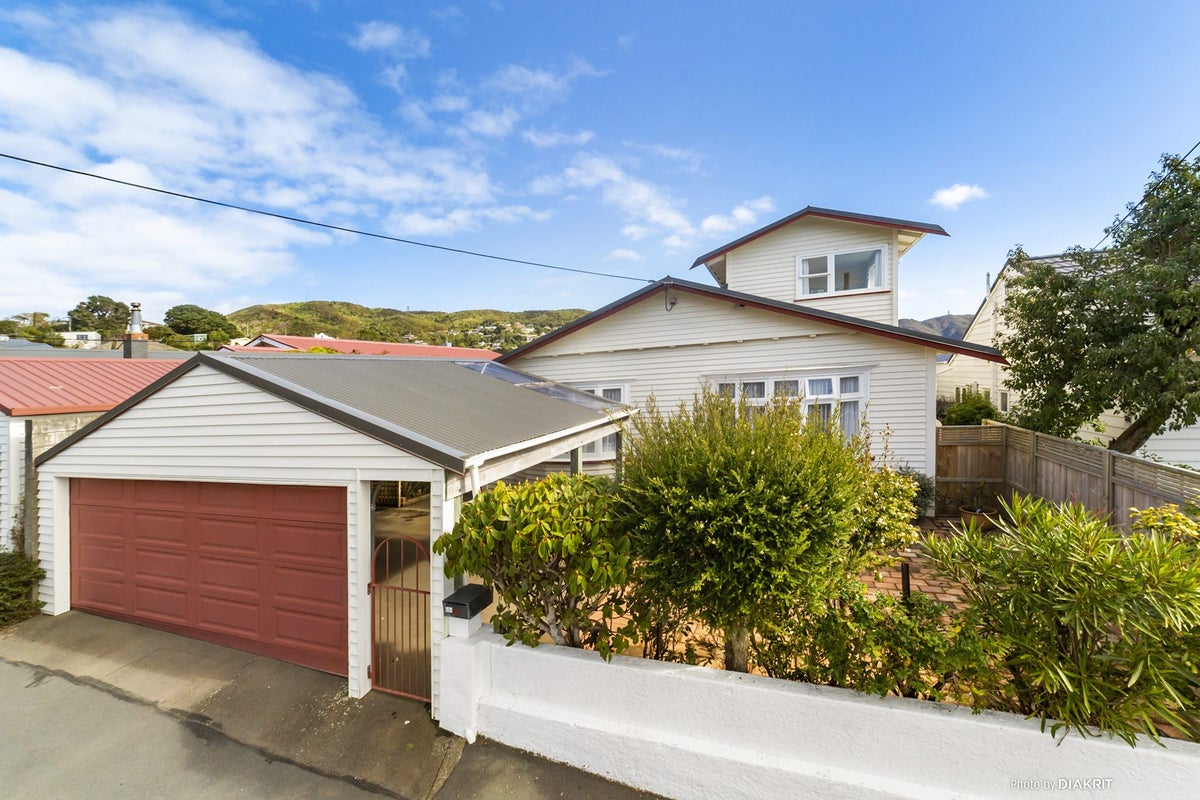 54 Donald Street, Karori, Wellington - Carousel 17