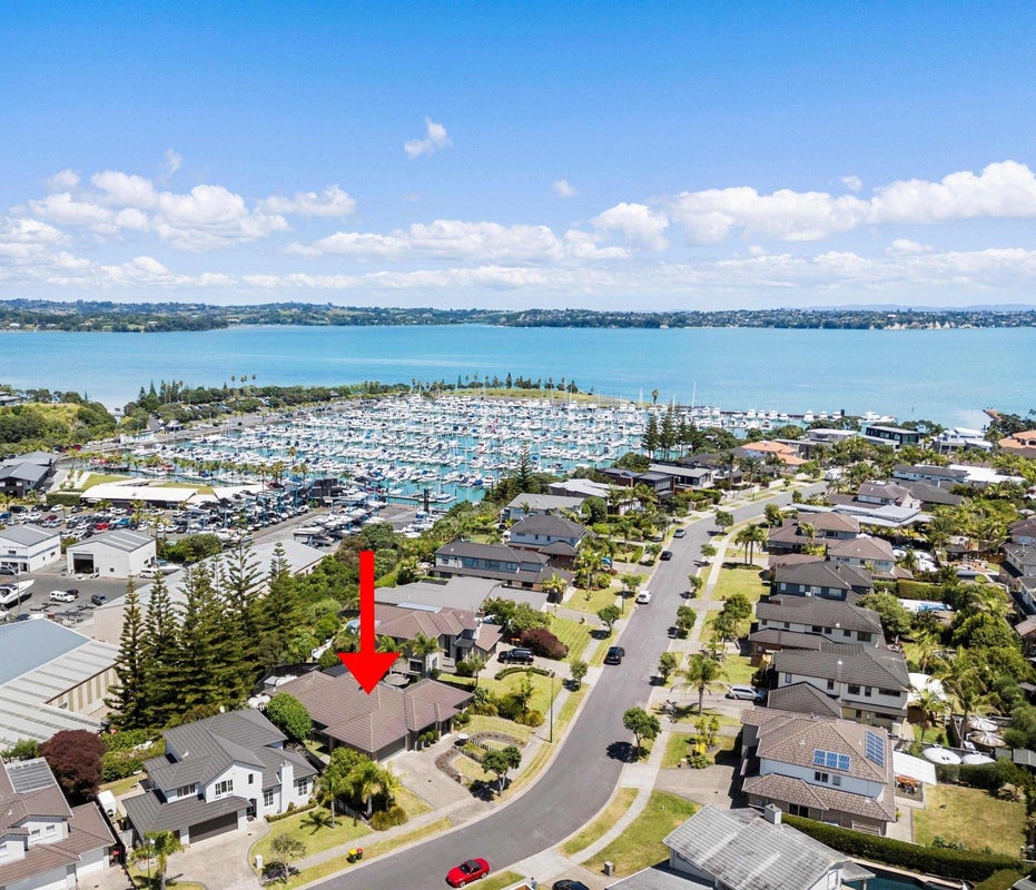 105 Pine Harbour Parade, Beachlands, Auckland - Carousel 1