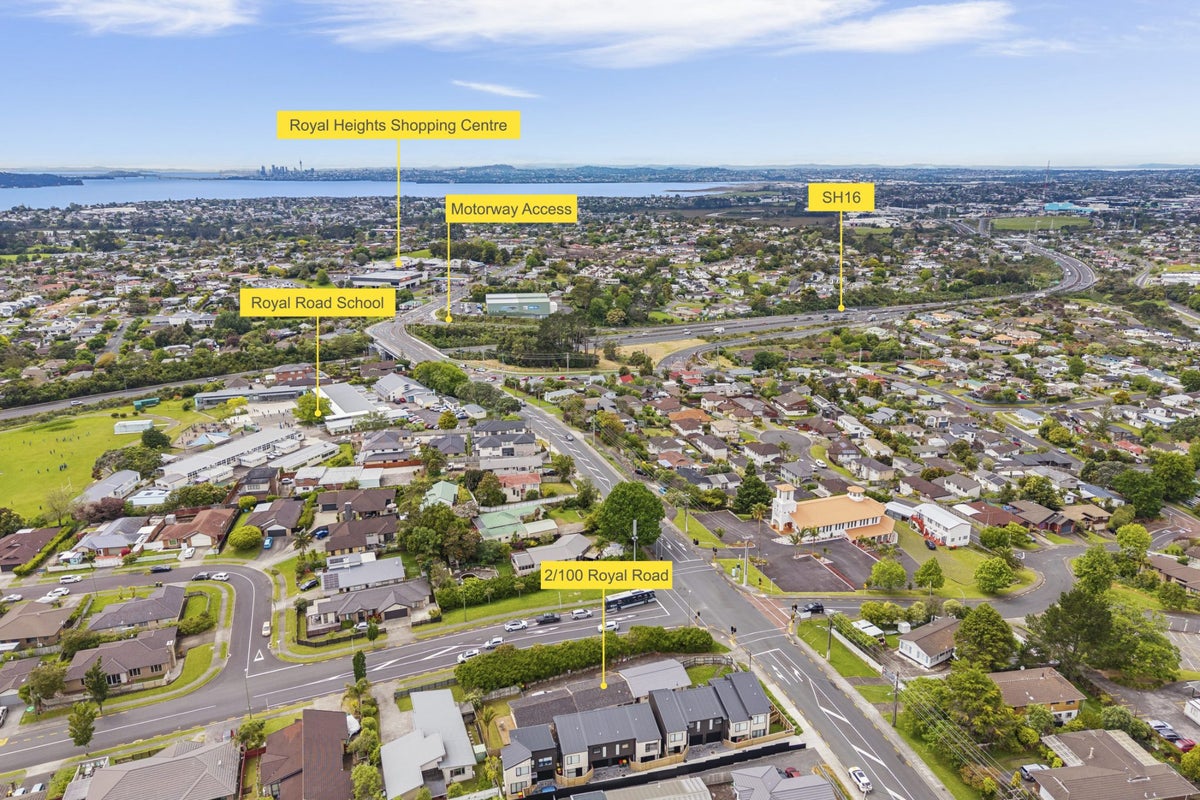 2/100 Royal Road, Massey, Auckland - Carousel 14