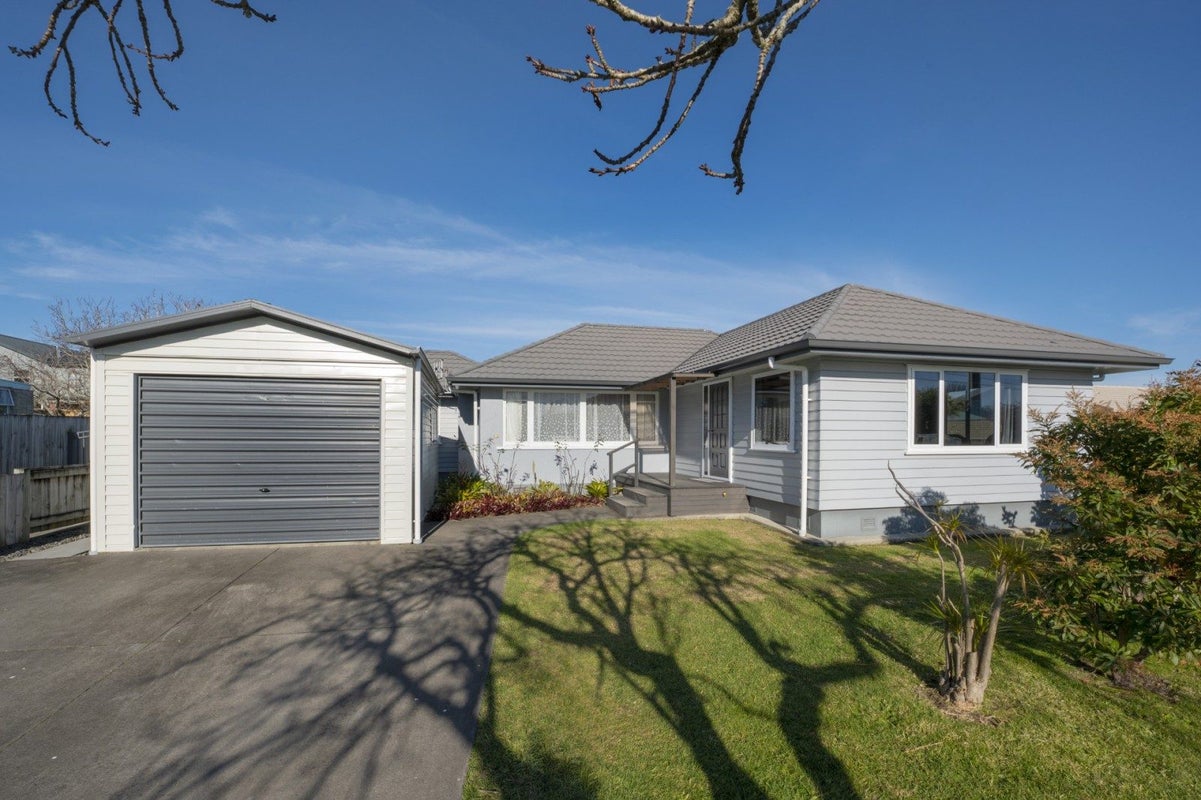 54A Pemberton Crescent, Greerton, Tauranga - Carousel 2