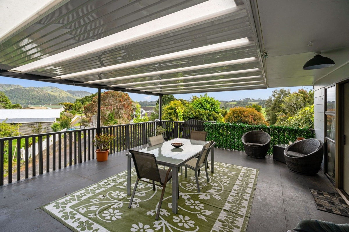 45 Eden Terrace, Kamo, Whangarei - Carousel 1