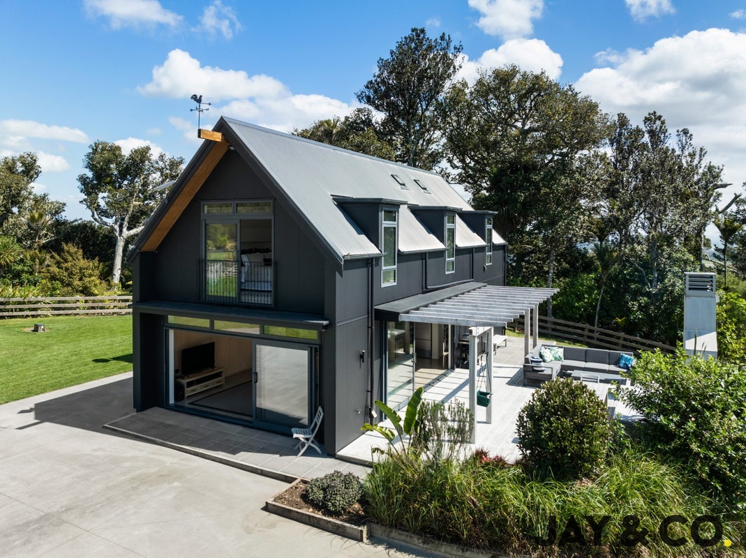 350 Kimptons Road, Manurewa - Carousel 1