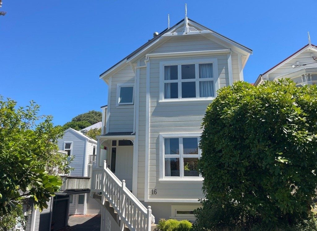 16 Parliament Street, Thorndon, Wellington - Carousel 1