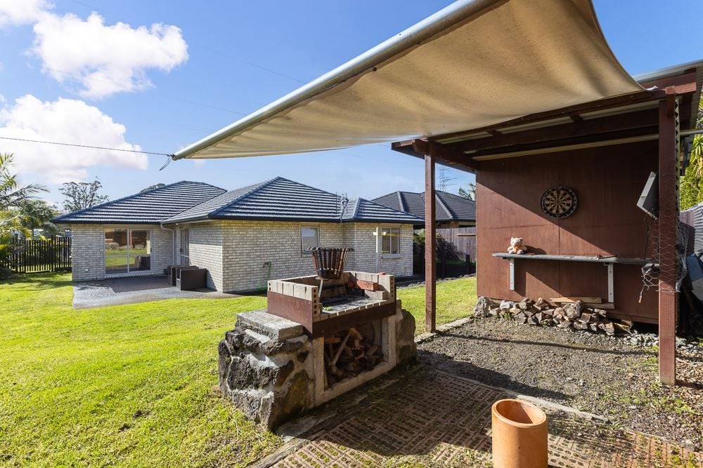 6 Caffreys Avenue, Massey, Auckland - Carousel 17