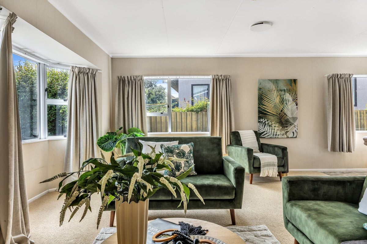 5A Avon Place, Springvale, Whanganui - Carousel 2