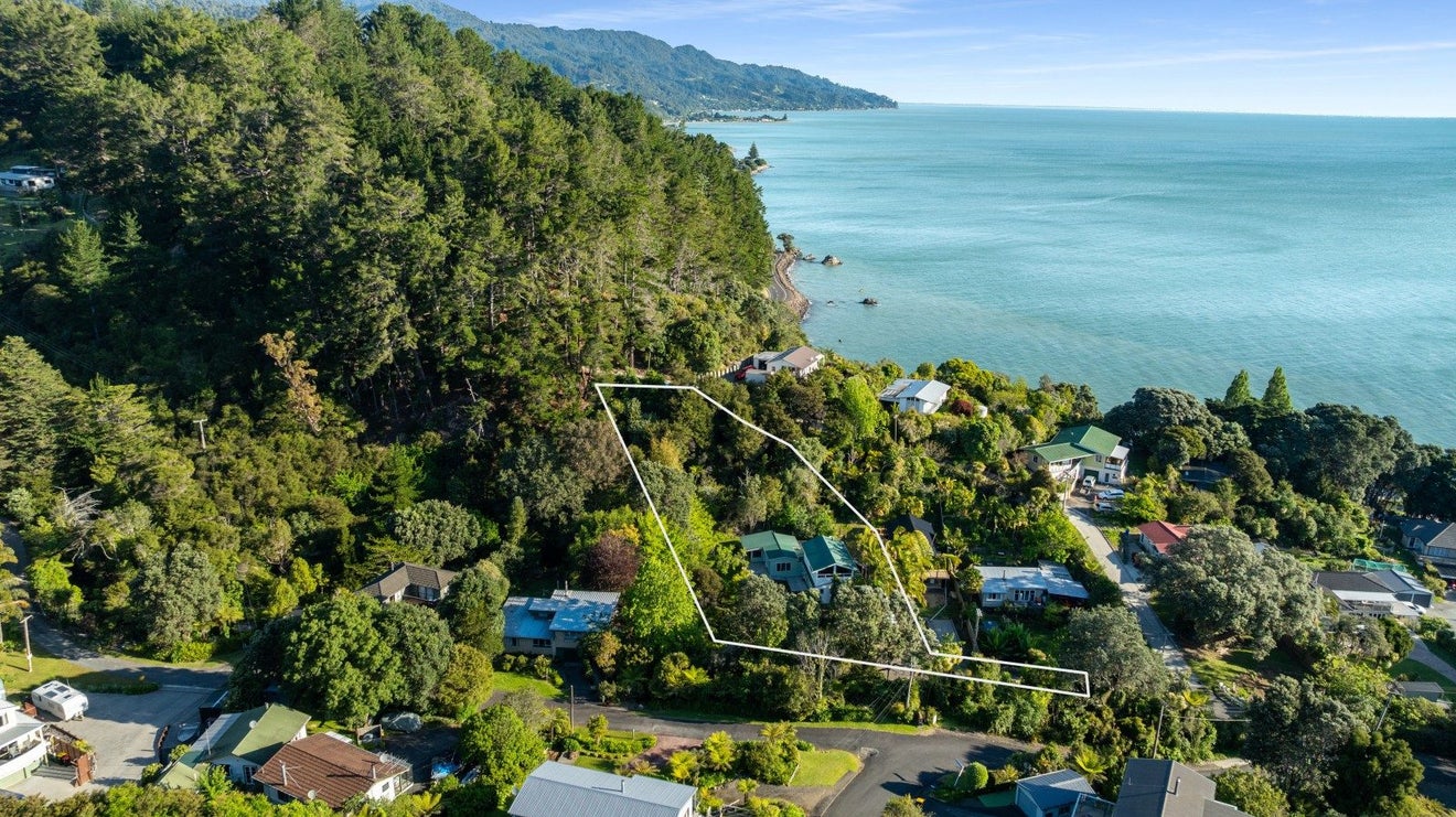 20 Otuturu Crescent, Ruamahunga, Thames-Coromandel, Waikato - Carousel 2