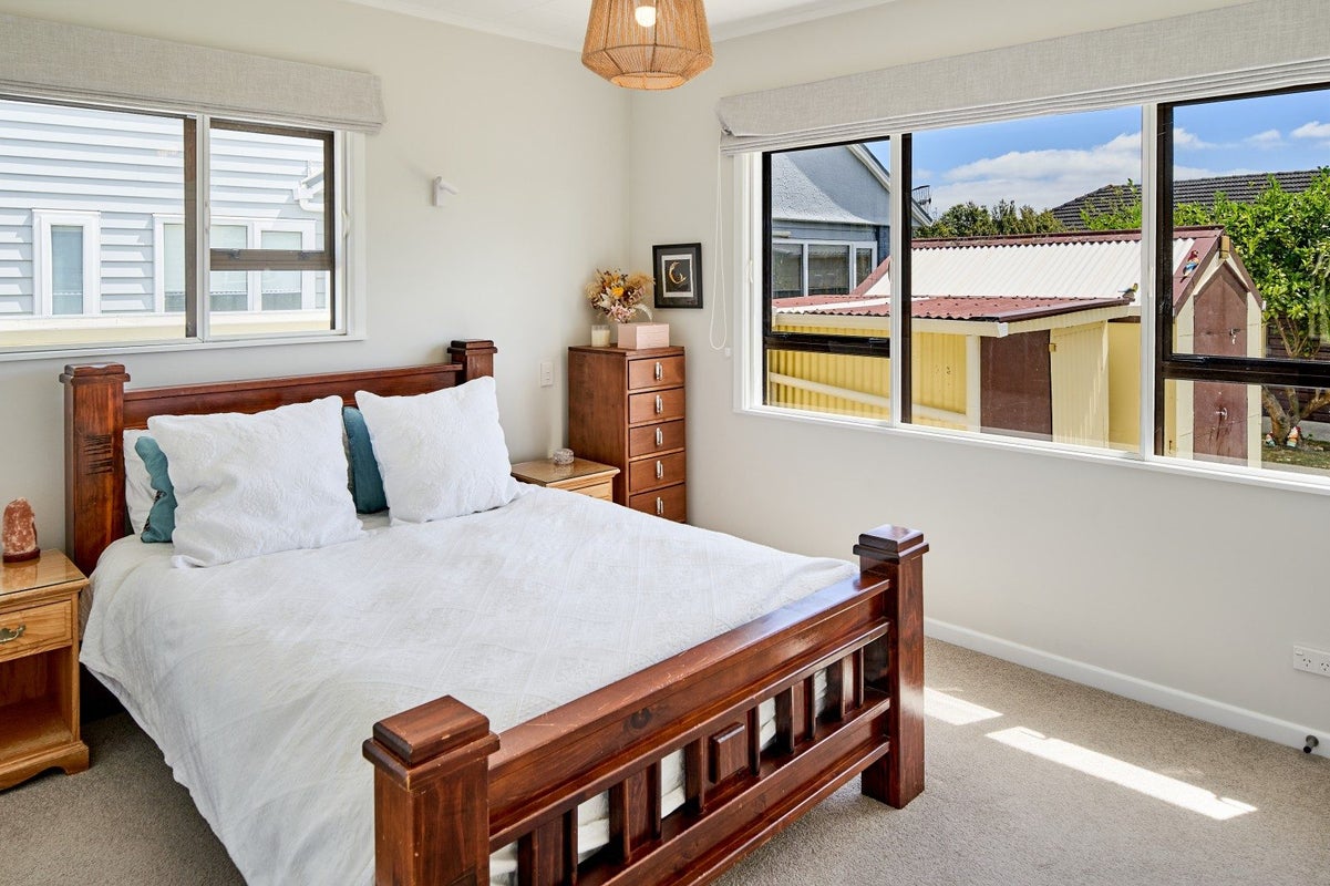 33 Haig Street, Waterloo, Lower Hutt - Carousel 2