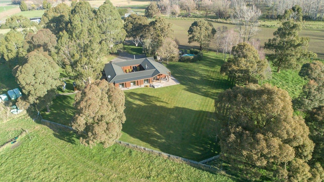 18 River Road, Elgin, Ashburton - Carousel 2