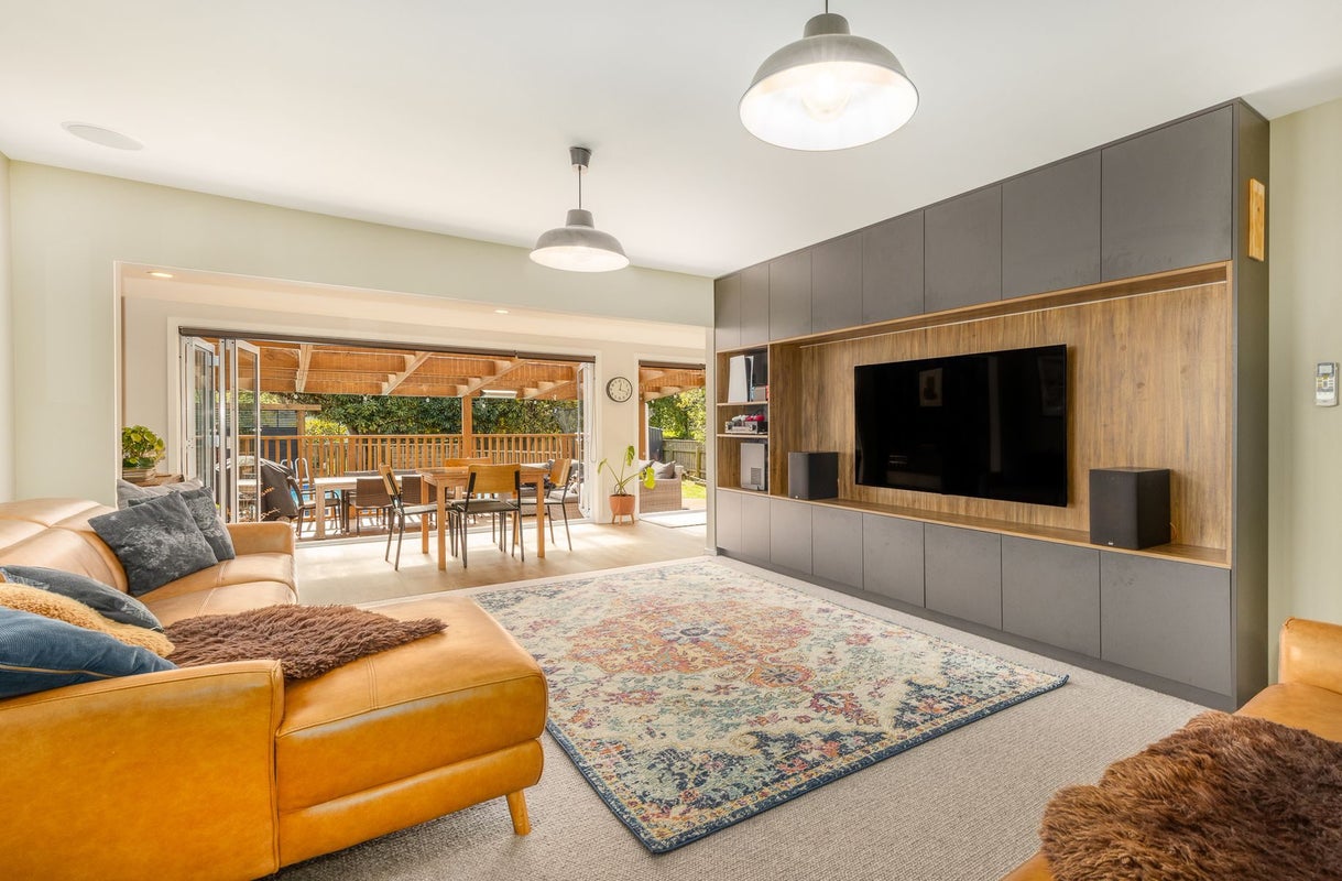 11 Fincham Road, Raumati Beach, Paraparaumu - Carousel 2