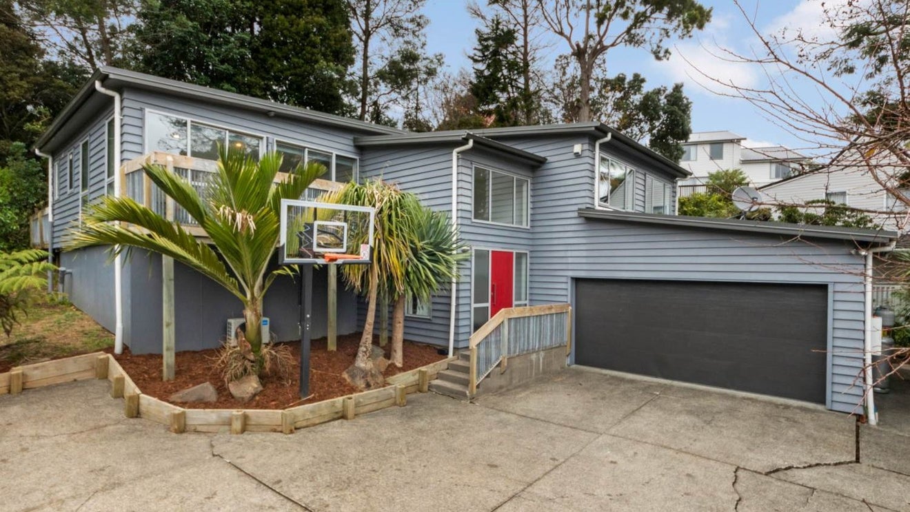 29A Francis Curtis Avenue, Blockhouse Bay, Auckland - Carousel 1