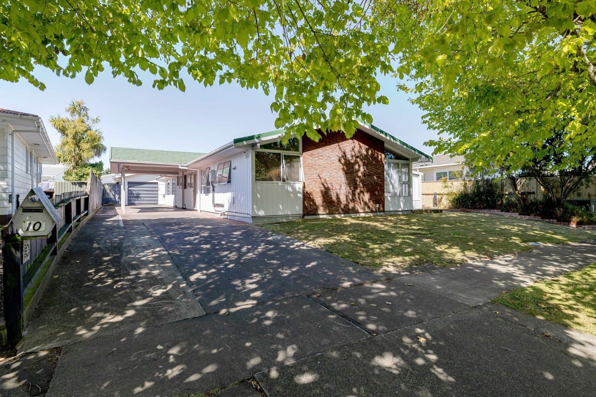 10 Lockhart Avenue, Milson, Palmerston North - Carousel 2